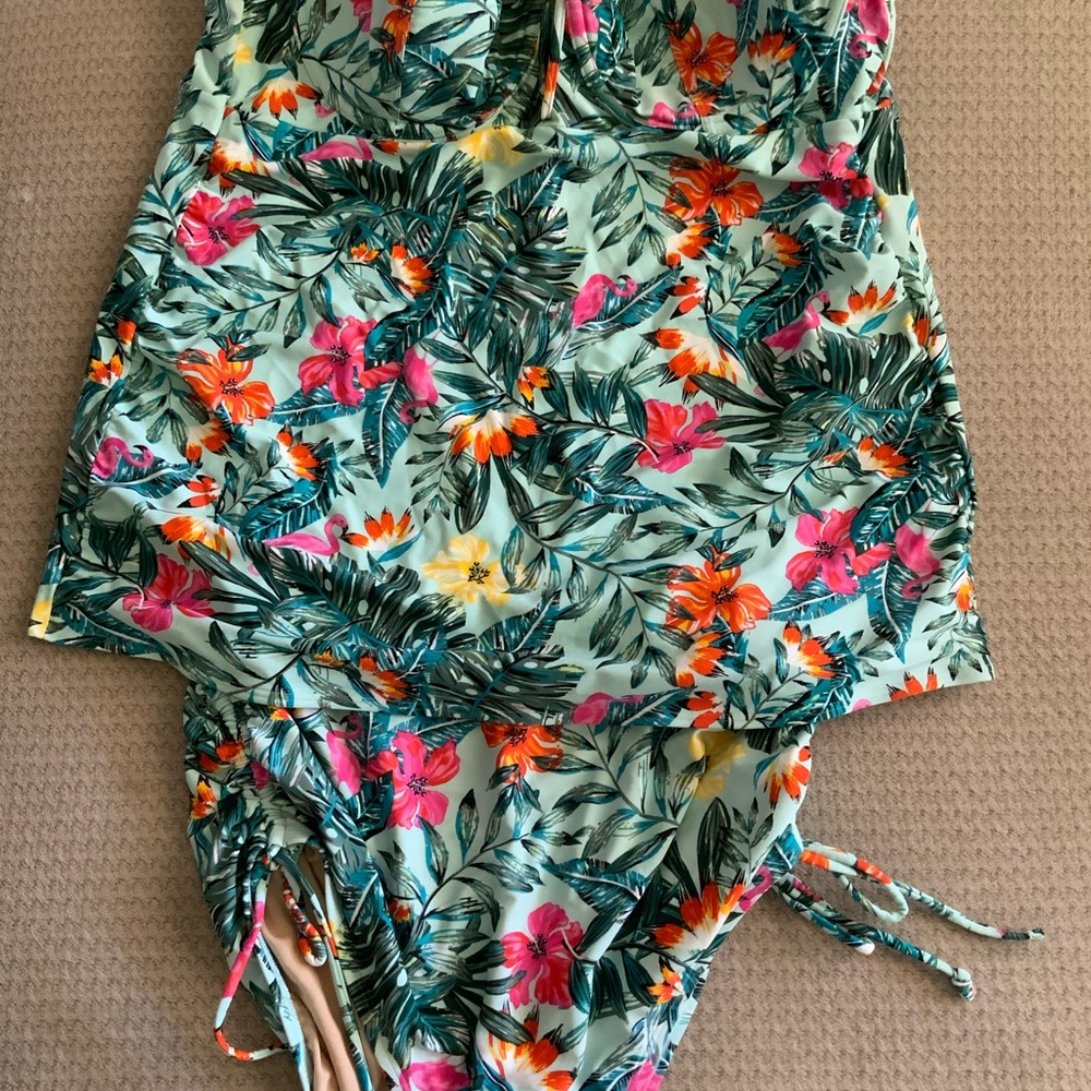 Bathing suit 44c bottom 20 with cover up.